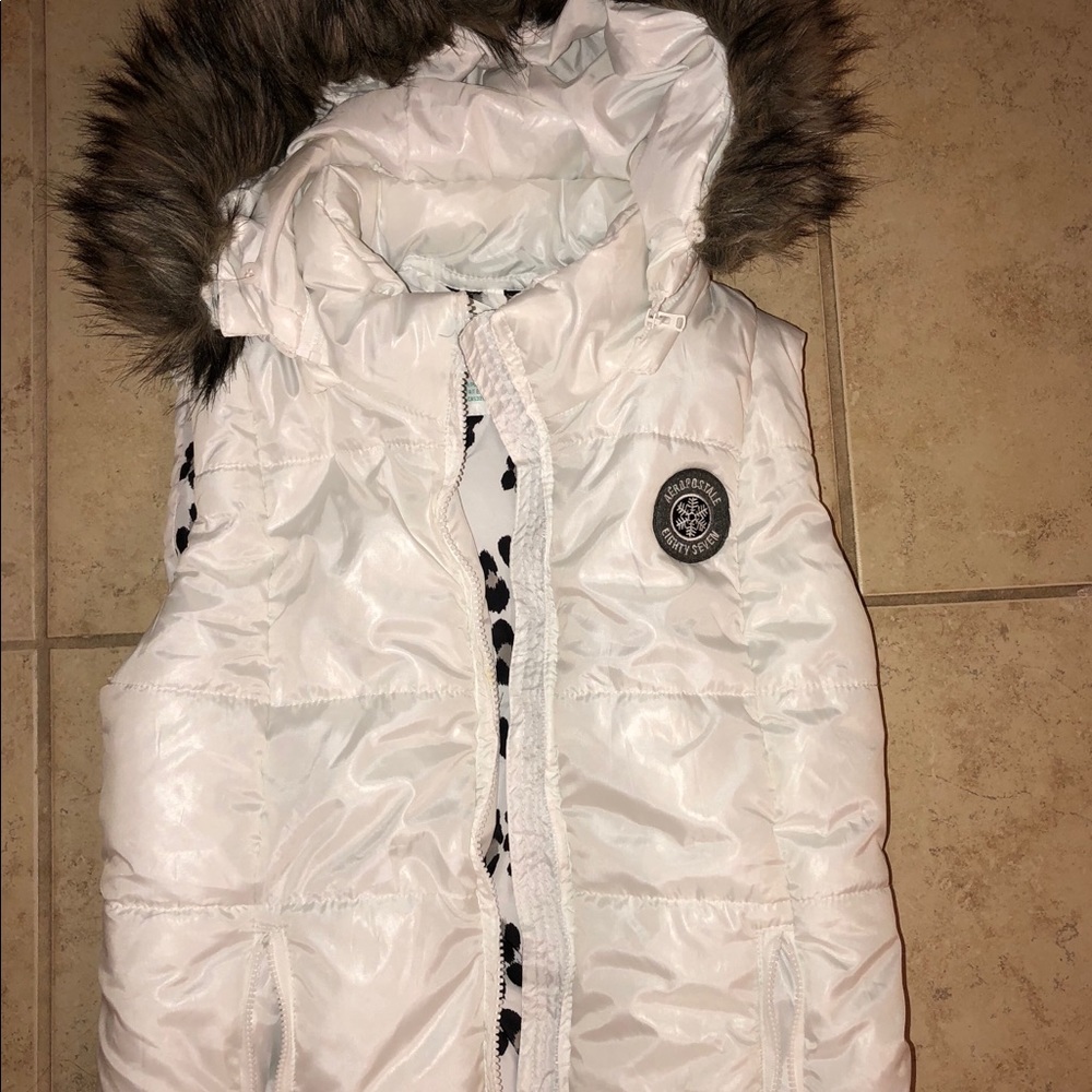 Super Cute & Fluffy Aero vest size large